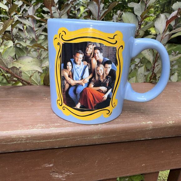 Friends TV Series Coffee Mug‎ Blue 20oz Ceramic With Television Show Cast Photo - Picture 1 of 6